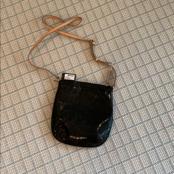 NWT Guess crossbody (black) - Picture 2 of 5